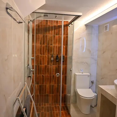 Apon شقة فندقية 3*